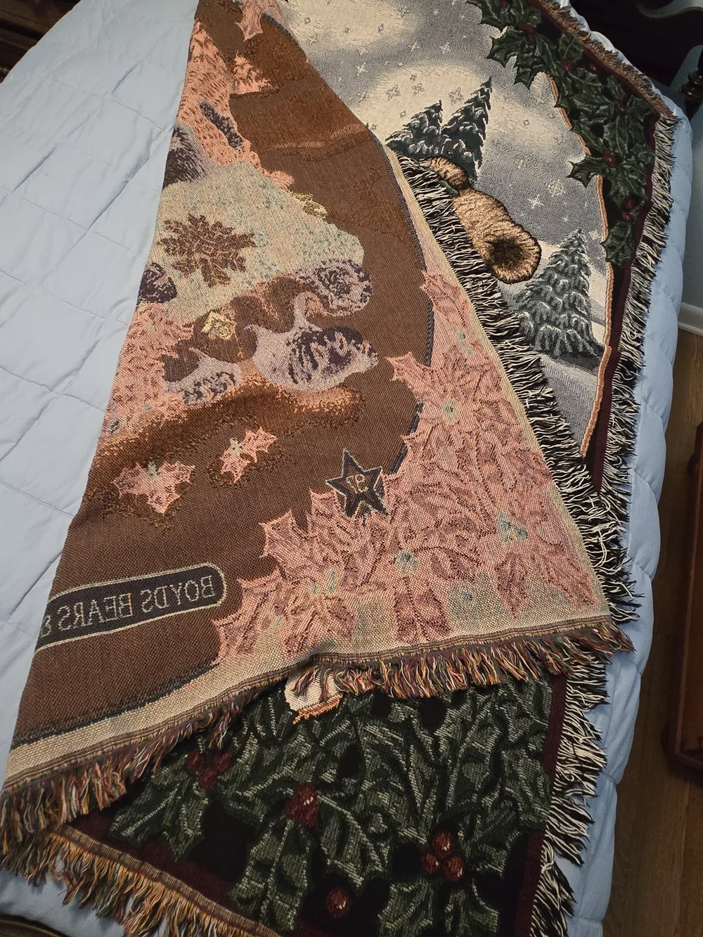 2 Boyds Bears & Friends 1997 Christmas Winter Tapestry Throw Blankets